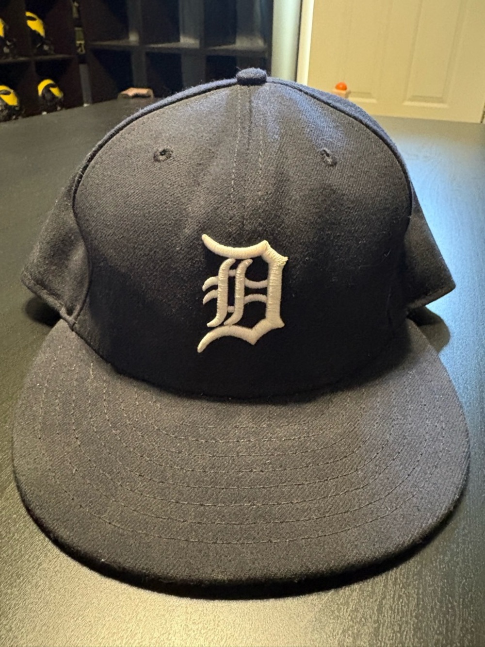Detroit Tigers Baseball Cap - Navy with Old English D Emblem